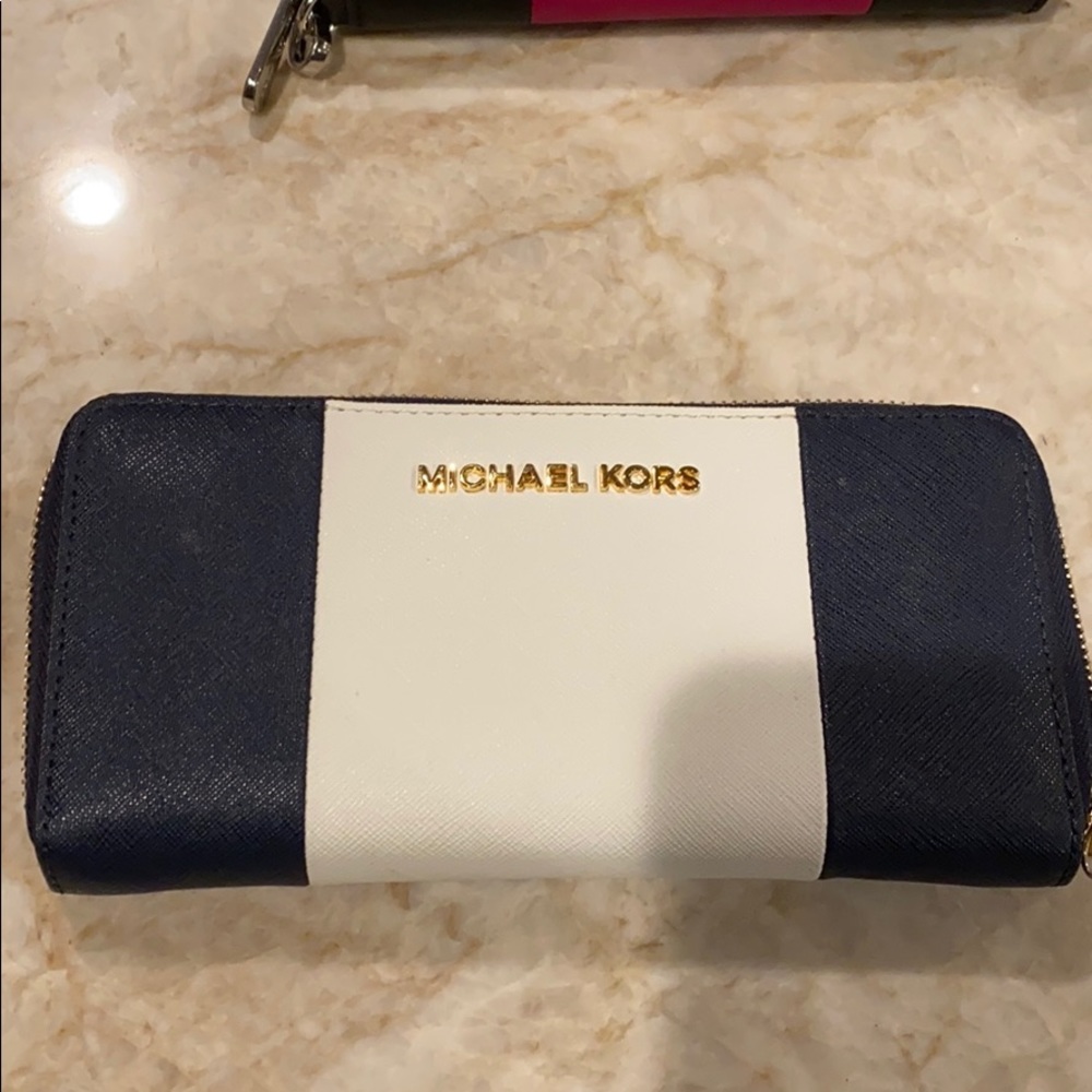 Michael Kors wallet